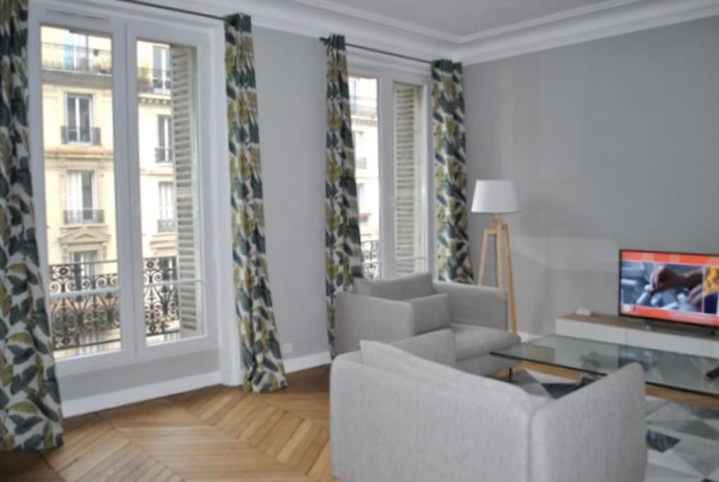 De 80 M² Proche Gare Du Nord Apartment
